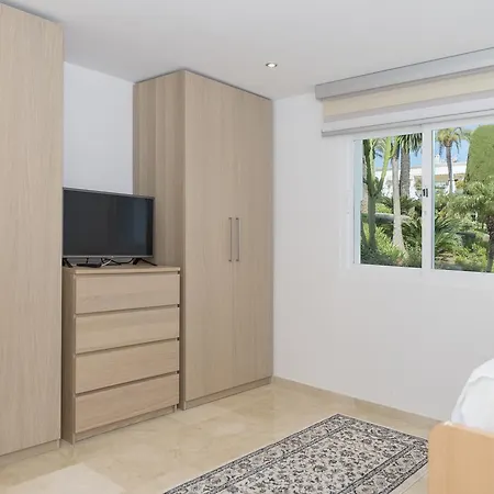 Dominion Beach Apartment Estepona
